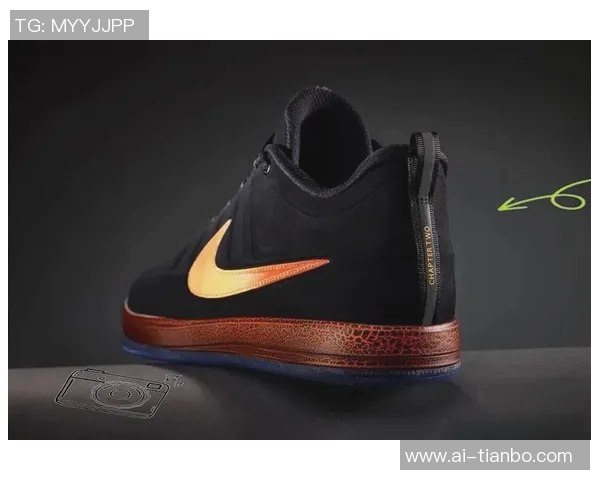 布克首次亮相新款签名鞋布克2代球鞋在比赛中引发关注